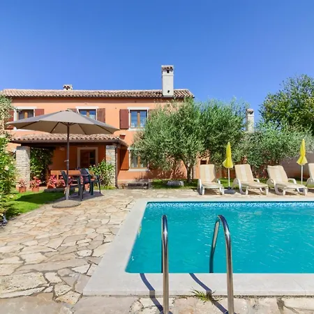 Beautiful Stone Istrian Anamaria With Pool Near The - Wiibuk Villa *