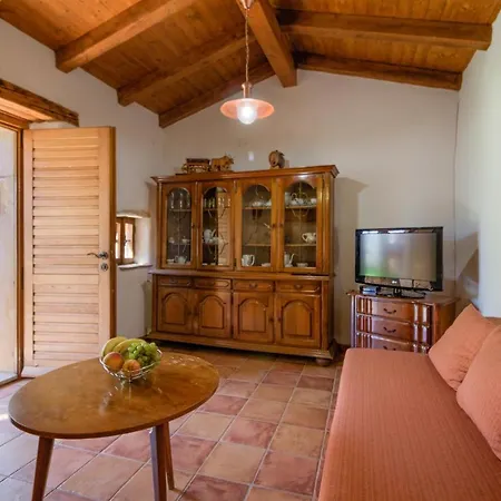 Beautiful Stone Istrian Anamaria With Pool Near The - Wiibuk Villa *