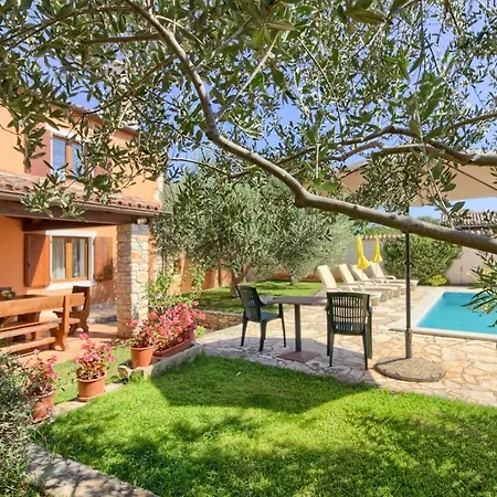 Beautiful Stone Istrian Anamaria With Pool Near The - Wiibuk Šišan